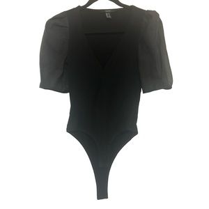 Dobby Mesh Puffy Sleeve V-neck Bodysuit